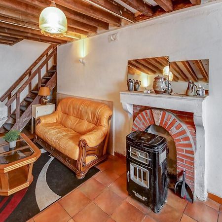 Traditional Holiday Home In Brinon Sur Beuvron Экстерьер фото
